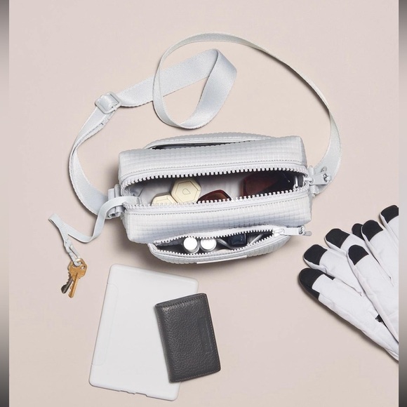 SOLD🤍Dagne Dover Micah Crossbody in Waffle Fog NWT - Picture 6 of 7